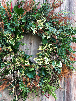 Christmas Wreath Workshop 2025 - Image 10